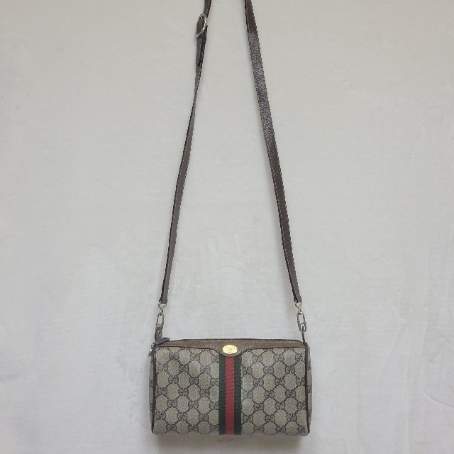 Gucci - GUCCI グッチ ショルダーバッグ GG柄 シェリーライン インター