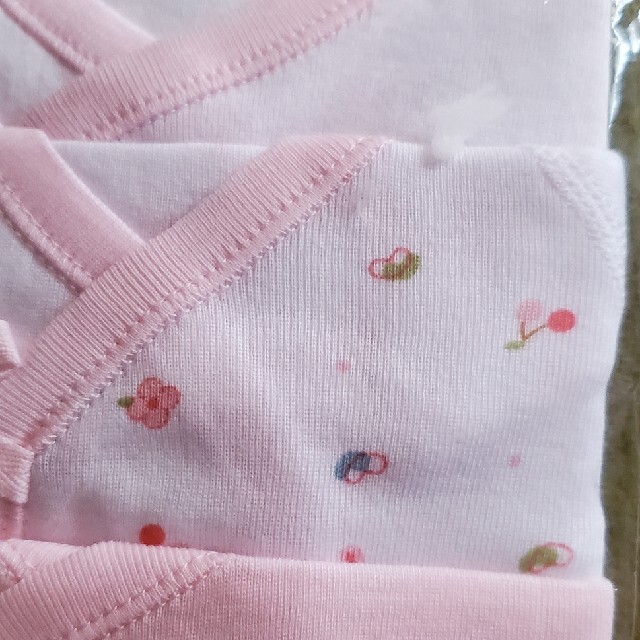 西松屋(ニシマツヤ)の新品 新生児短肌着３枚組 ピンクうさぎ柄 キッズ/ベビー/マタニティのベビー服(~85cm)(肌着/下着)の商品写真