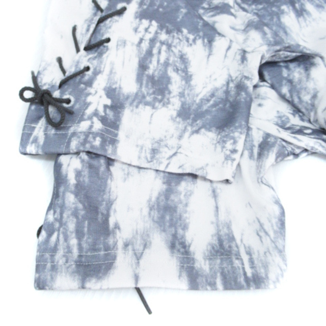 TORNADO MART(トルネードマート)のトルネードマート Tシャツ カットソー 半袖 総柄 L グレー 白 /FF42 レディースのトップス(Tシャツ(半袖/袖なし))の商品写真