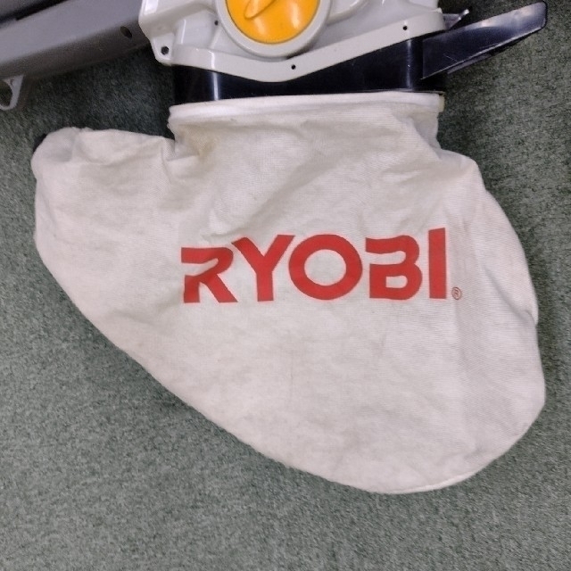 RYOBI(リョービ)の4/10まで最終値下　RYOBI リョービ RESV-1010 ブロワバキューム スマホ/家電/カメラの生活家電(掃除機)の商品写真