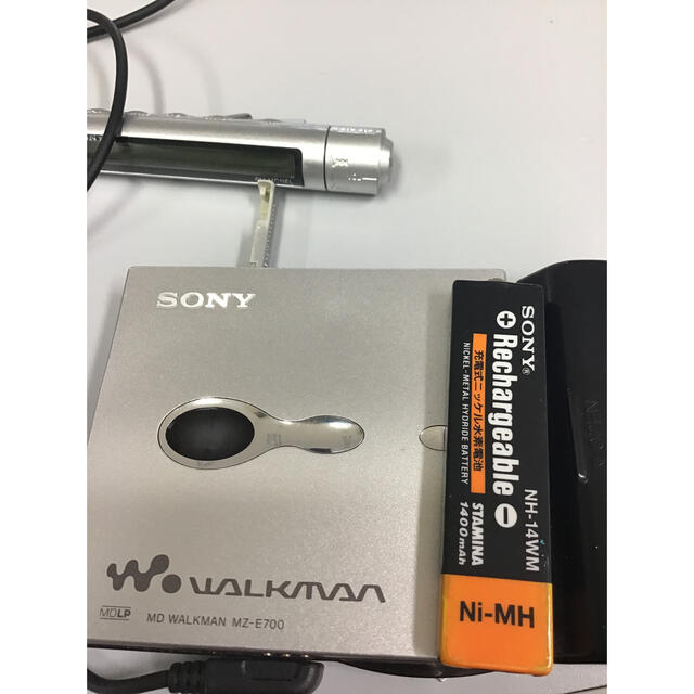 SONY(ソニー)のSONY MD WALKMAN  MZ-E700 スマホ/家電/カメラのオーディオ機器(ポータブルプレーヤー)の商品写真