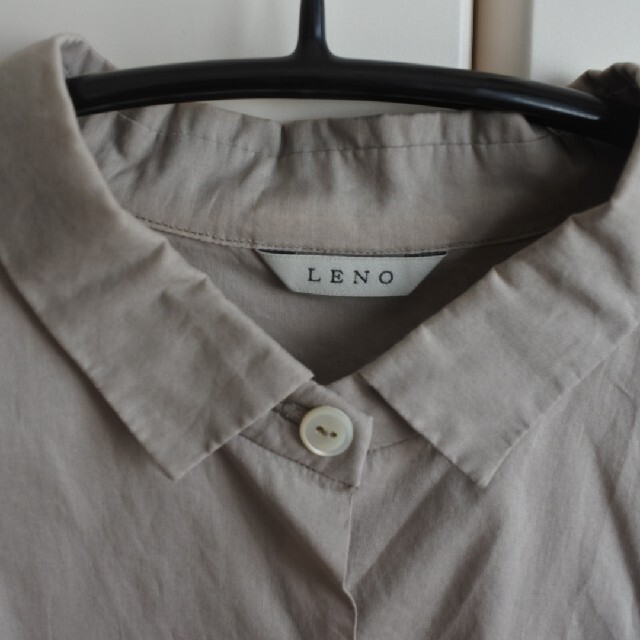 YAECA(ヤエカ)の値下げ　LENO 半袖シャツ　美品 レディースのトップス(シャツ/ブラウス(半袖/袖なし))の商品写真
