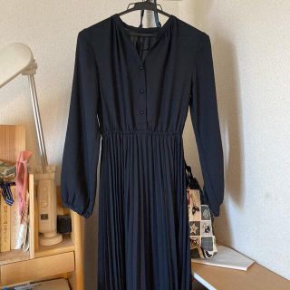 ジーユー(GU)のGU  プリーツコンビネーションワンピース(長袖)XSサイズ(ロングワンピース/マキシワンピース)