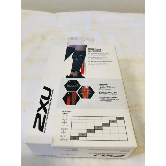 2XU(ツータイムズユー)のリフレクトコンプ カーフガード ツータイムズユー ふくらはぎ 2XU スポーツ/アウトドアのトレーニング/エクササイズ(トレーニング用品)の商品写真