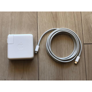アップル(Apple)のMac用充電器andケーブル(PC周辺機器)