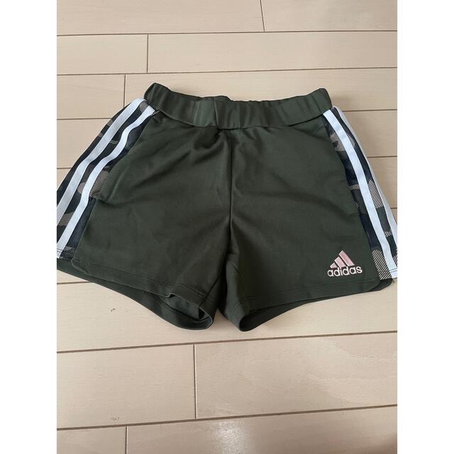 adidas(アディダス)のadidas ジャージ　短パン キッズ/ベビー/マタニティのキッズ服男の子用(90cm~)(パンツ/スパッツ)の商品写真