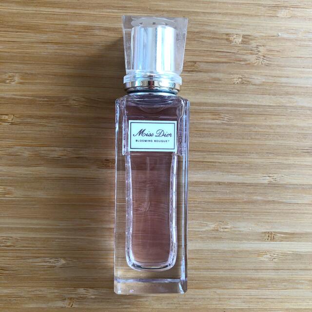 Dior(ディオール)のDior ミスディオール　20ml ブルーミングブーケ　ローラー　パール コスメ/美容の香水(香水(女性用))の商品写真
