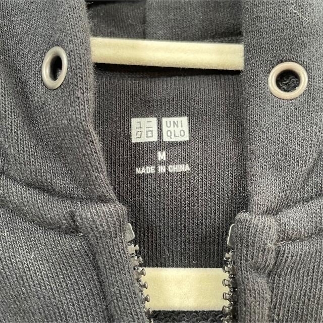 UNIQLO(ユニクロ)のユニクロ　パーカー　ブラック　トレーナー　古着 メンズのトップス(パーカー)の商品写真