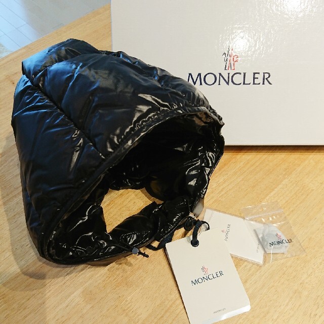 MONCLER(モンクレール)の新品MONCLER  フードのみ メンズのジャケット/アウター(ダウンジャケット)の商品写真