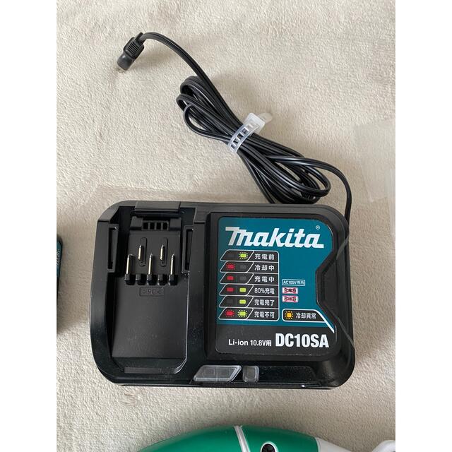 Makita(マキタ)のマキタ充電式草刈機MUR100D フルセット美品 インテリア/住まい/日用品のインテリア/住まい/日用品 その他(その他)の商品写真