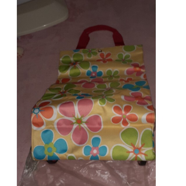 キャリーカート(黄 花柄 売済) レディースのバッグ(スーツケース/キャリーバッグ)の商品写真