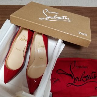 クリスチャンルブタン(Christian Louboutin)の確実本物　クリスチャンルブタン　エナメルローヒールパンプス　レッド34.5美品(ハイヒール/パンプス)