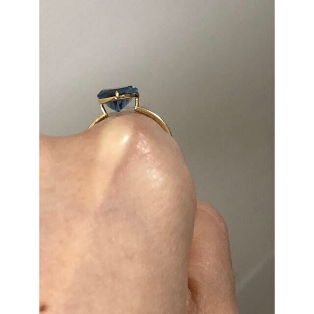 【8.5号】18k ロンドンブルートパーズ　ハートリング レディースのアクセサリー(リング(指輪))の商品写真