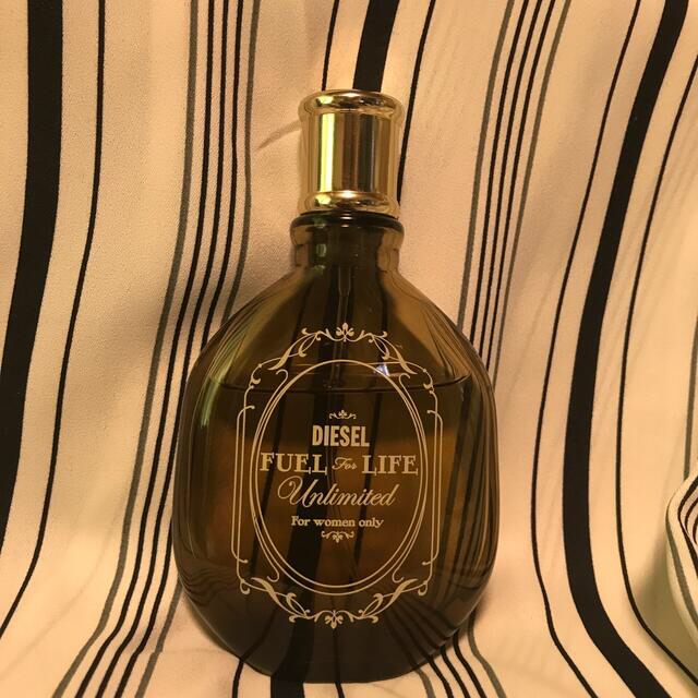 DIESEL(ディーゼル)のDIESEL フューエルフォーライフ アンリミテッド 50ml 香水 コスメ/美容の香水(香水(女性用))の商品写真