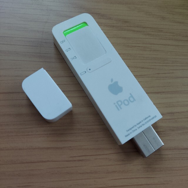 iPod - Apple ipod shuffle 初代 512M アイポッド アップルの通販 by u ...