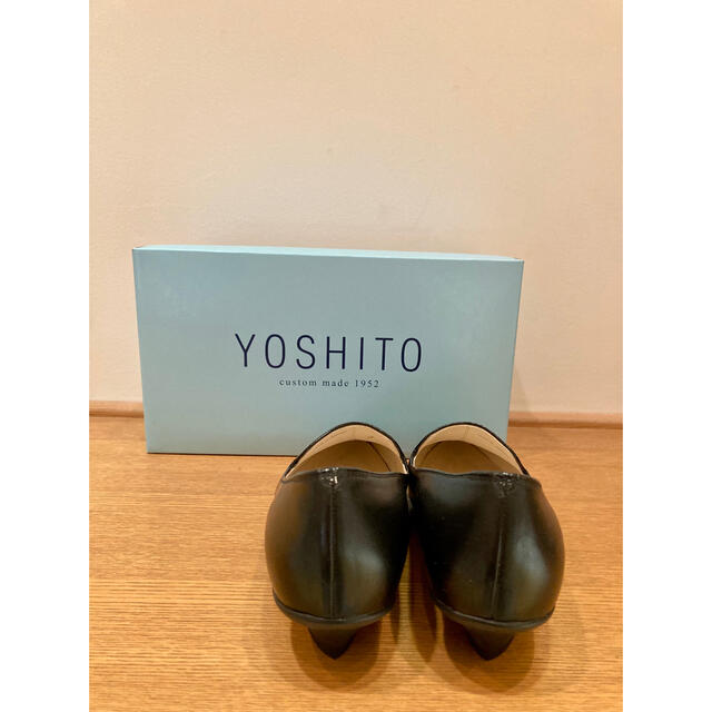 新品未使用・YOSHITOヨシト・雨晴兼用ロパンプス　22.5㎝　¥20,900 レディースの靴/シューズ(ハイヒール/パンプス)の商品写真