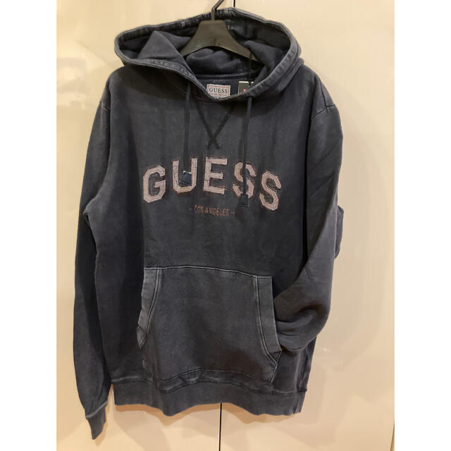 GUESS(ゲス)の新品未使用！　GUESS ゲス　スウェットパーカー　ネイビーS メンズのトップス(パーカー)の商品写真