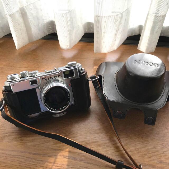 ニコン　Nikon ビンテージカメラ　レザーカバー入スマホ/家電/カメラ