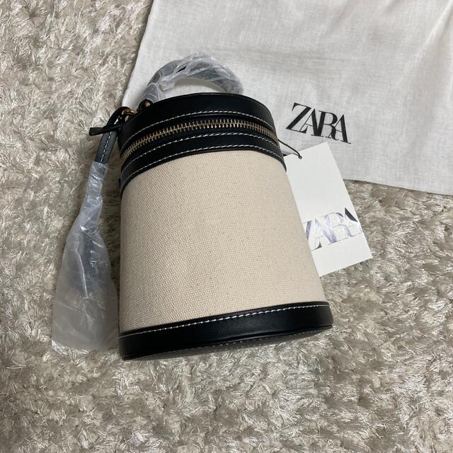 ZARA(ザラ)のZARA コントラストボックスバック レディースのバッグ(ショルダーバッグ)の商品写真