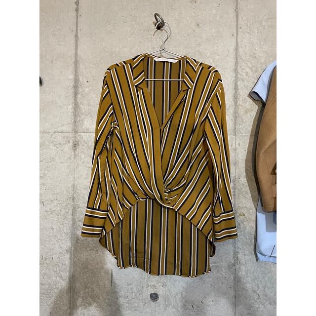 ZARA(ザラ)のZARA オープンカラー シャツ　XS ストライプ  美品です レディースのトップス(シャツ/ブラウス(長袖/七分))の商品写真