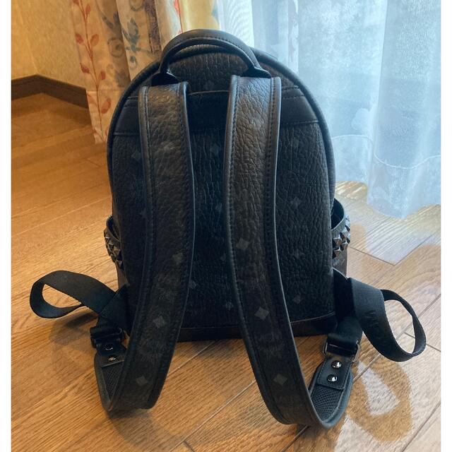 MCM(エムシーエム)の専用　MCM リュック S ブラック レディースのバッグ(リュック/バックパック)の商品写真