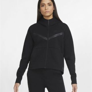 ナイキ(NIKE)の【美品】ナイキ スポーツウェア テック フリース パーカー(パーカー)