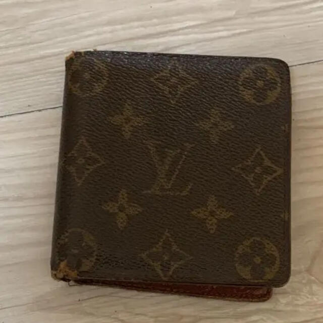 LOUIS VUITTON - ルイヴィトン モノグラム 二つ折り財布の通販 by y"s