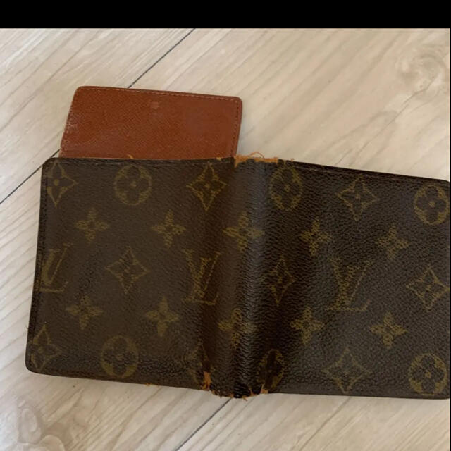 LOUIS VUITTON   ルイヴィトン モノグラム 二つ折り財布の通販 by y"s