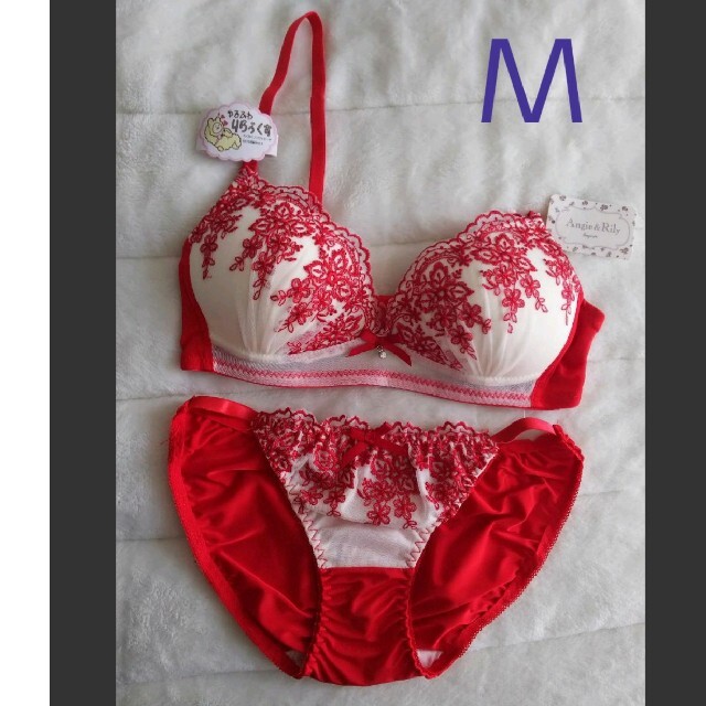 Ｍ★ゆるふわリラックス★ノンワイヤーブラジャーショーツセット★新品 レディースの下着/アンダーウェア(ブラ&ショーツセット)の商品写真