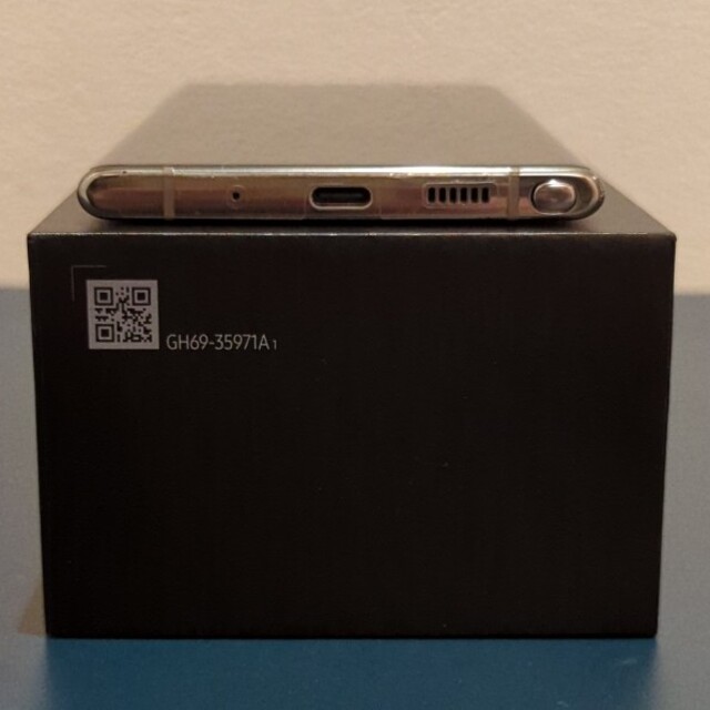 SAMSUNG Galaxy Note10+ オーラグロー SM-N975C スマホ/家電/カメラのスマートフォン/携帯電話(スマートフォン本体)の商品写真