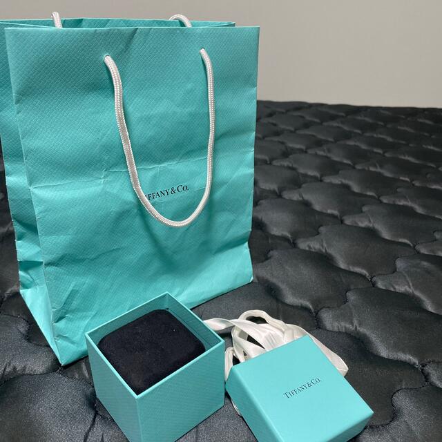 Tiffany & Co.(ティファニー)のティファニー　指輪ケース×紙袋セット レディースのバッグ(ショップ袋)の商品写真
