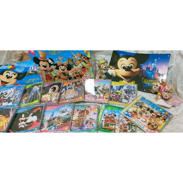 Disney(ディズニー)のディズニー30周年記念 CD12枚 BOX 記念品付き エンタメ/ホビーのおもちゃ/ぬいぐるみ(キャラクターグッズ)の商品写真