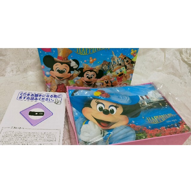 Disney(ディズニー)のディズニー30周年記念 CD12枚 BOX 記念品付き エンタメ/ホビーのおもちゃ/ぬいぐるみ(キャラクターグッズ)の商品写真