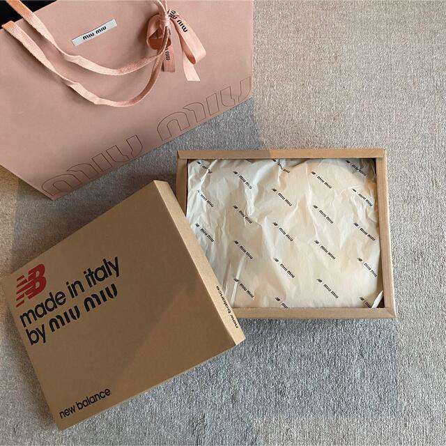miumiu - 新品 miumiu×New balance 37.5サイズ ホワイトの通販 by rn23