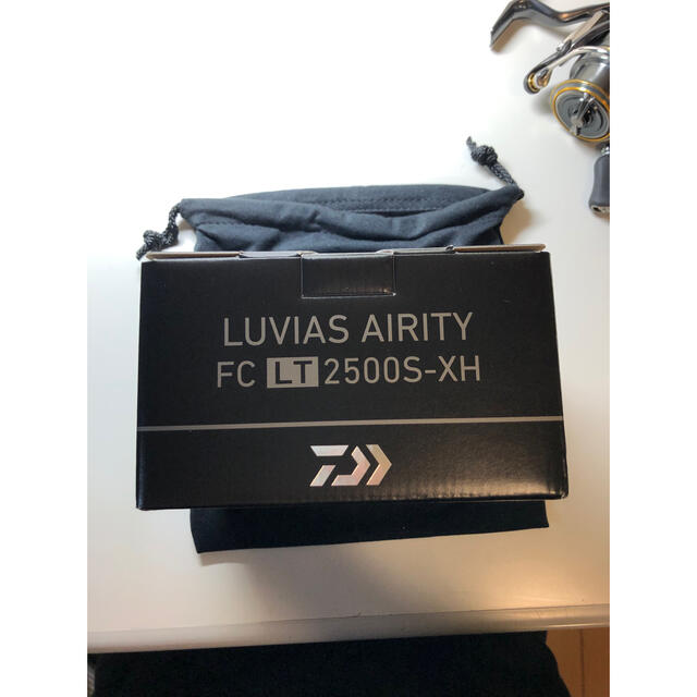 LUVIAS AIRITY FC LT2500S-XH スポーツ/アウトドアのフィッシング(リール)の商品写真