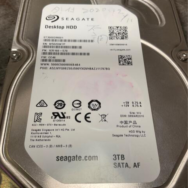 注意SEAGATE ST3000DM001 Desktop HDD 3TB スマホ/家電/カメラのPC/タブレット(PCパーツ)の商品写真