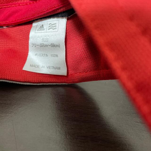 adidas(アディダス)の専用ページ　adidas アディダス　赤　白　ゴルフグッズ　サンバイザーキャップ メンズの帽子(キャップ)の商品写真