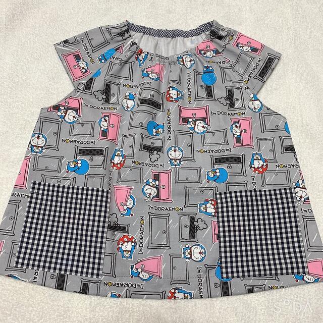 ハンドメイド⭐️ドラえもん　半袖スモックサイズ100 キッズ/ベビー/マタニティのキッズ服男の子用(90cm~)(その他)の商品写真