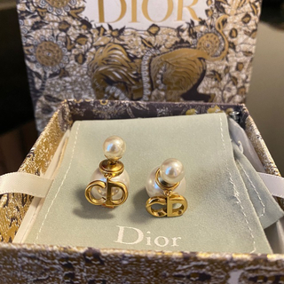 売切れのみ】ディオール(Christian Dior) パールピアス ピアスの通販 