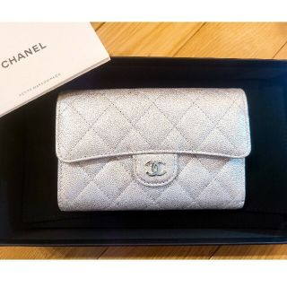 シャネル(CHANEL)のCHANEL　シャネル　財布　新品　ラメ入りシルバー(財布)