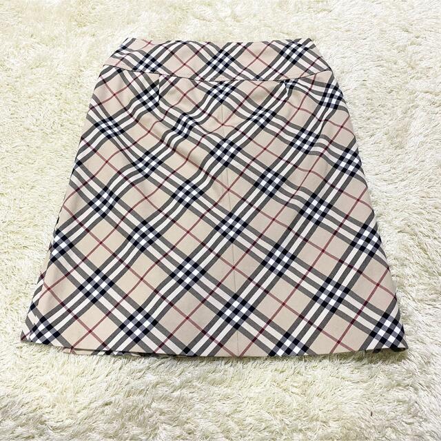 最新人気 ミニスカート ノバチェック BURBERRY 大人気 極美品 - ミニ 通販半額 ネイビー サイズ40 スカート ノバチェック 【極美品】バーバリーズ ロングスカート