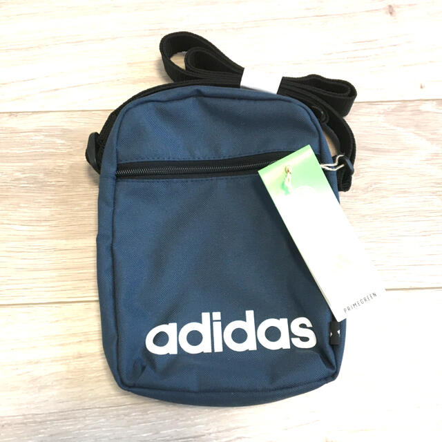 adidas(アディダス)のharu様　専用　 メンズのバッグ(ショルダーバッグ)の商品写真