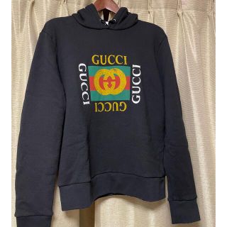 グッチ(Gucci)の【ほぼ新品】定価13.31万/グッチ ロゴ コットン スウェットシャツ 黒/M(パーカー)