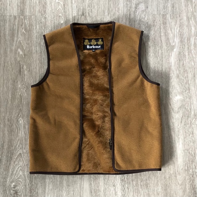 当季大流行 Barbour ヴィンテージ ライナーファーベスト c42 vest fur - ベスト 当季大流行 Barbour ヴィンテージ ライナーファーベスト c42 vest fur - ベスト
