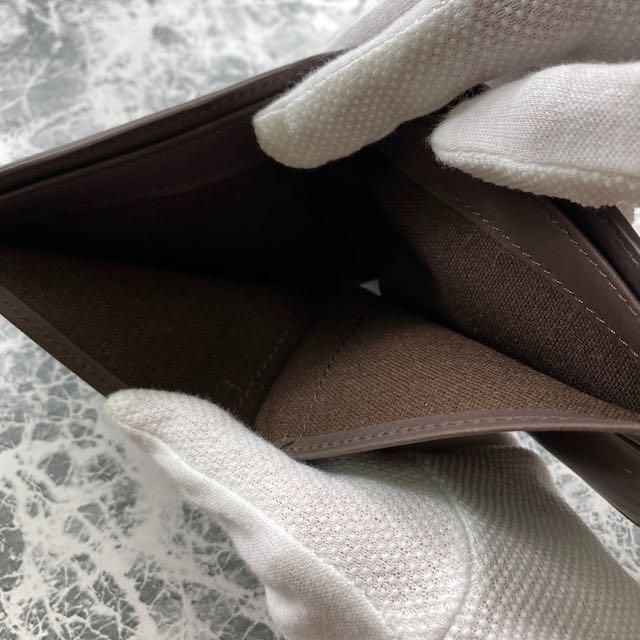 新品 未使用本革 二つ折り 財布 お財布 カード コンパクト 収納 ミニ レディースのファッション小物(財布)の商品写真