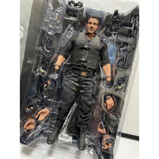 HOT TOYS 【エクスペンダブルズ2】バーニーロス1/6フィギュアの