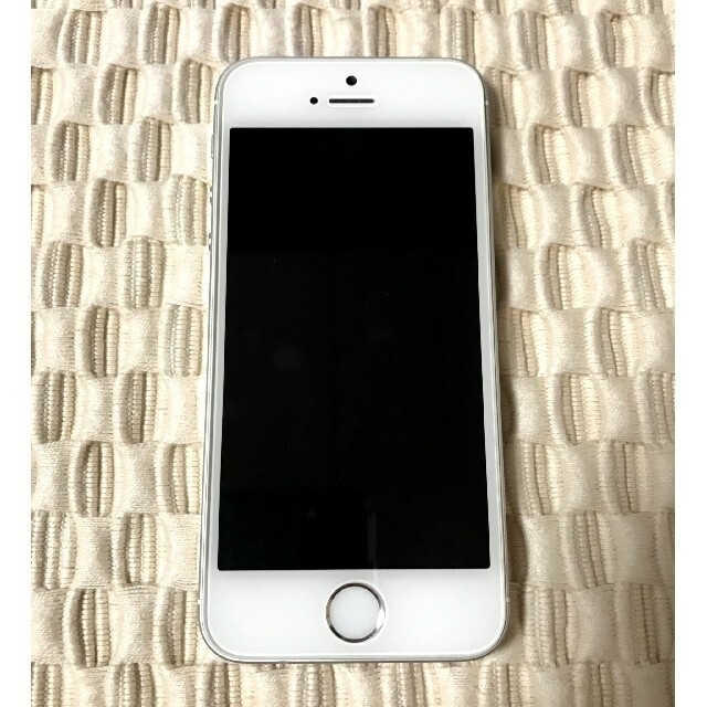 iPhone - iPhone SE Silver 64 GB by yuma's shop|アイフォーンなら