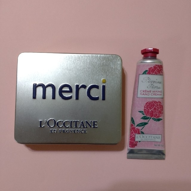 L'OCCITANE(ロクシタン)のロクシタンハンドクリーム コスメ/美容のボディケア(ハンドクリーム)の商品写真