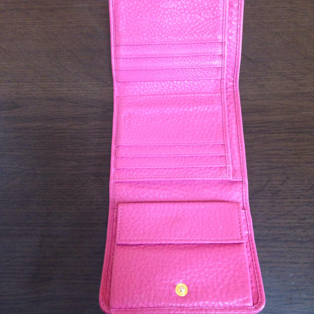 PRADA(プラダ)のプラダ 財布 ピンク レディースのファッション小物(財布)の商品写真