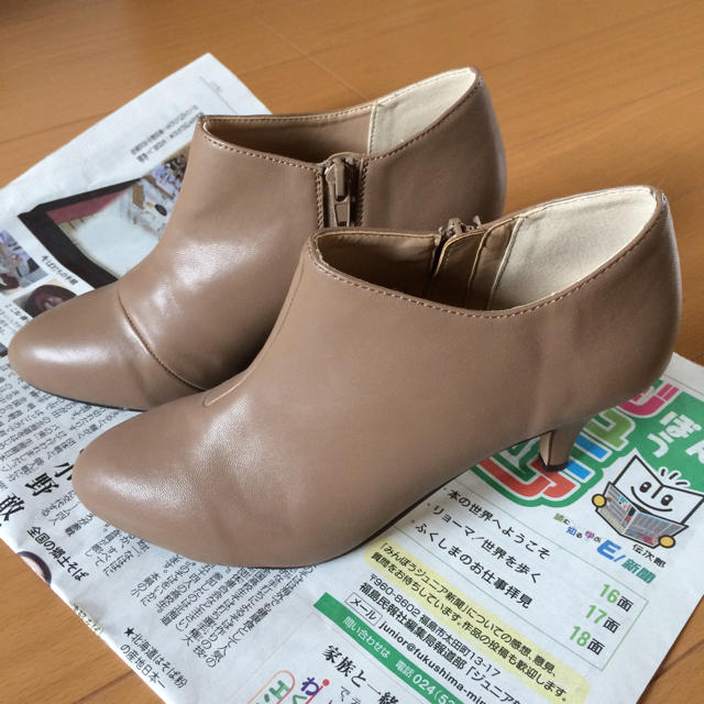 ViS(ヴィス)の《週末限定値下げ》美品♡アーモンドトゥブーティー M レディースの靴/シューズ(ブーティ)の商品写真